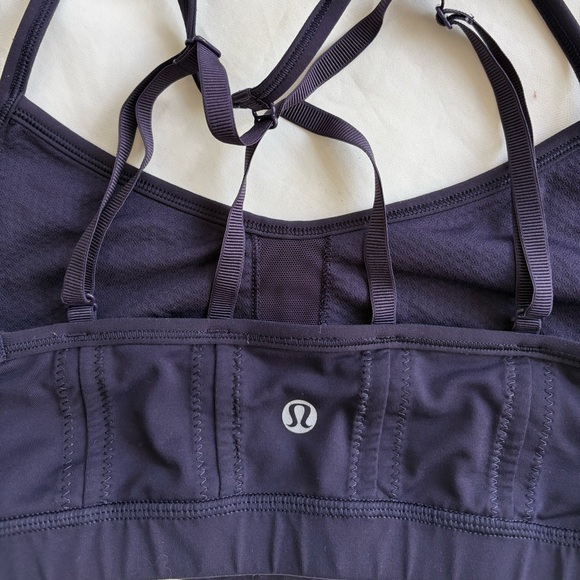 Lululemon breather easy bra size 10 black swan purple rare find - Picture 3 of 8